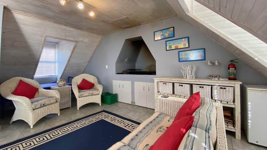 6 Bedroom Property for Sale in Dwarskersbos Western Cape